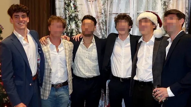 🌑 Near the Ruins of a Bombed Ship, Someone Saw Jimmy Gracey One Last Time — But What He Was Holding, and Why Every Detail Since Then Conflicts, Is Deepening the Mystery…👇👇