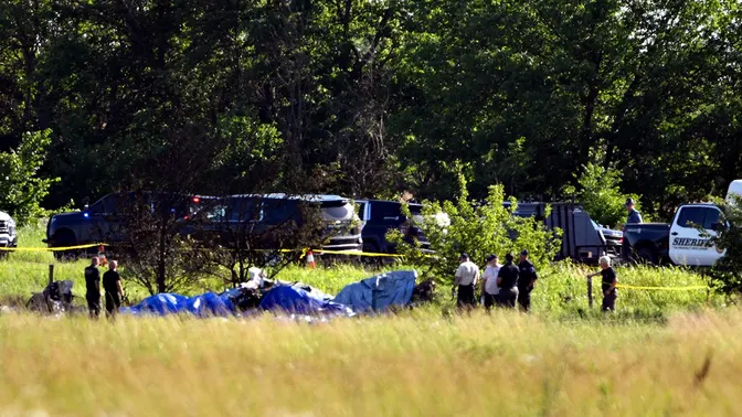 Sheriff holds briefing after devastating Missouri plane crash near airport kills 12